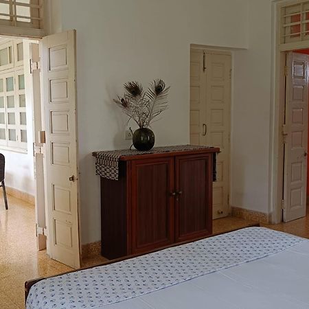 Srinekatan Heritage Villa Homestay Ahmedabad Exterior photo