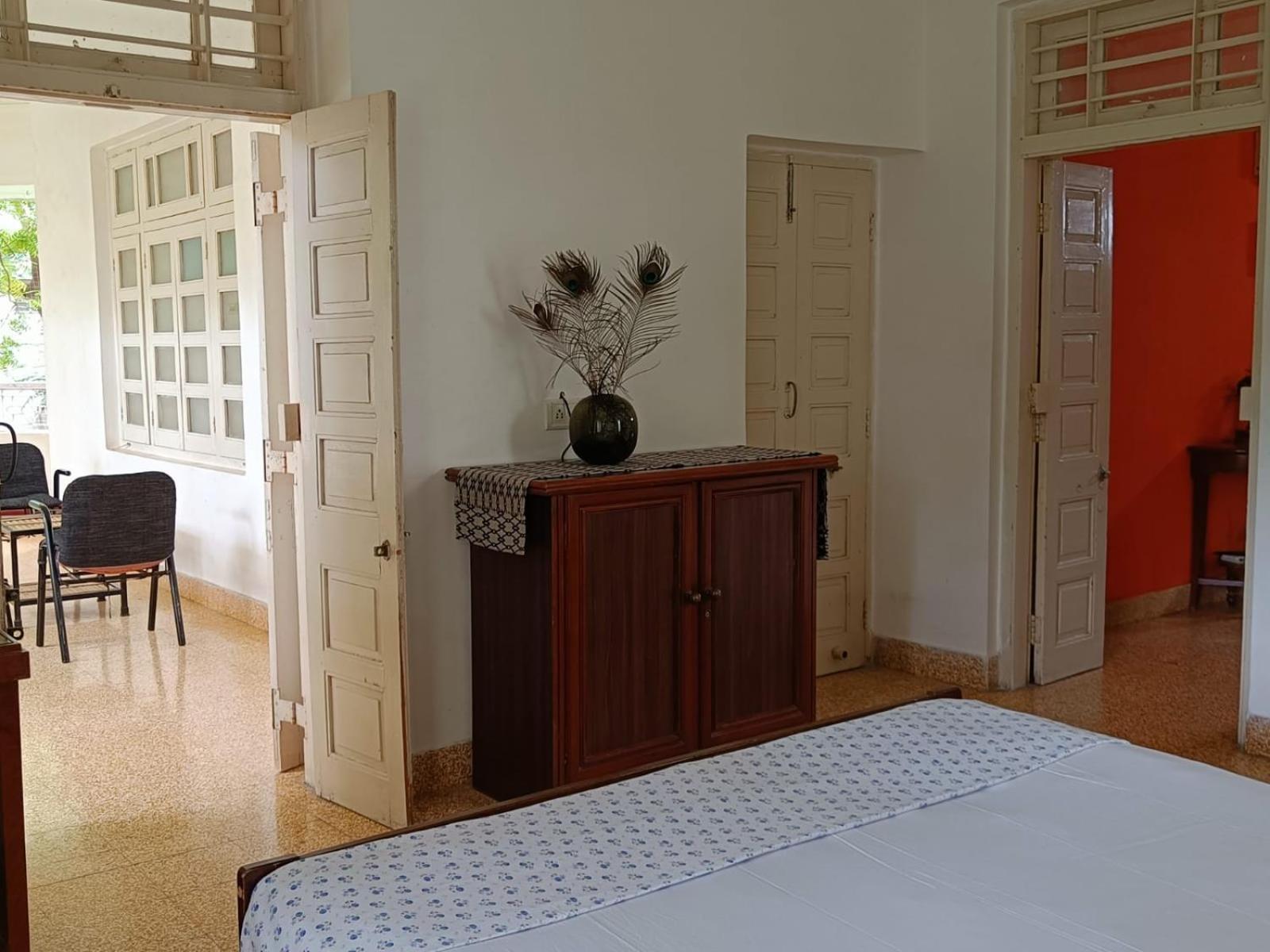 Srinekatan Heritage Villa Homestay Ahmedabad Exterior photo